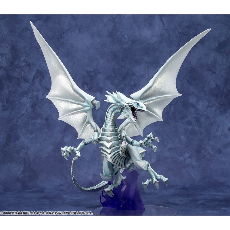 ART WORKS MONSTERS “Yu-Gi-Oh! Duel Monsters” Blue-Eyes White Dragon Complete Figure