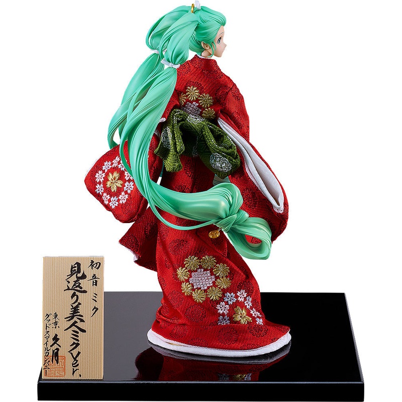 Character Vocal Series 01 Hatsune Miku Hatsune Miku: Beauty Looking Back Miku Ver. -Kyugetsu Collaboration Japanese Doll- 1/7 Complete Figure