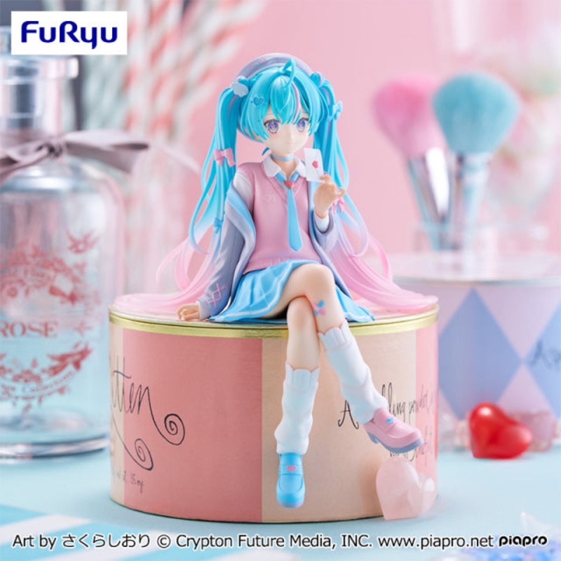 Hatsune Miku Noodle Stopper Figure – In Love Blazer