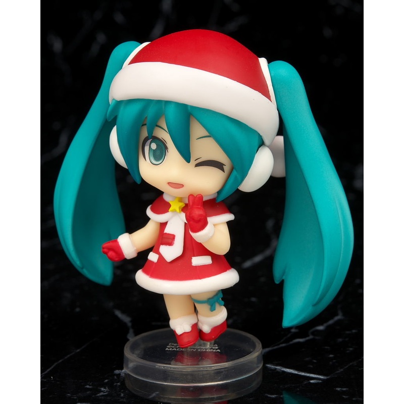 Nendoroid Petite: Hatsune Miku Santa Ver. (accessory of the Family Mart Limited Edition Hatsune Miku: Little House Cake in the Forest)