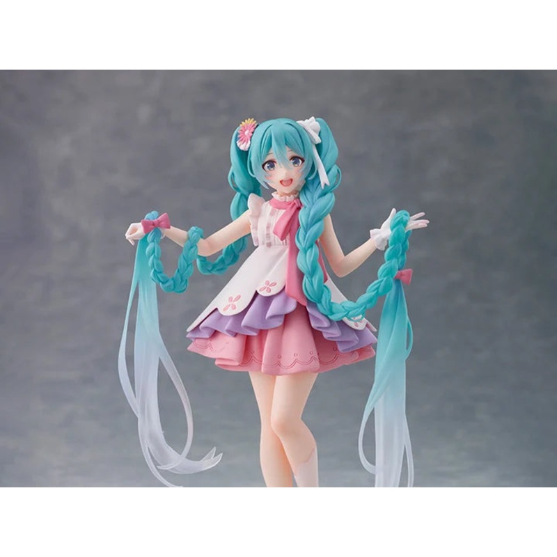 Vocaloid Hatsune Miku (Rapunzel) Wonderland Figure (Reissue)