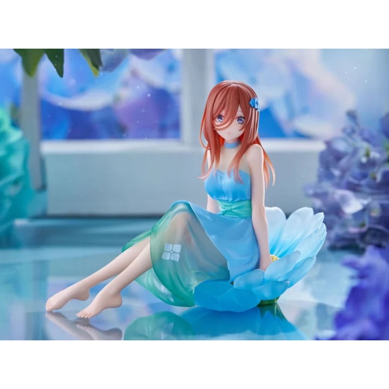 The Quintessential Quintuplets Bloo-me! Miku Nakano Figure