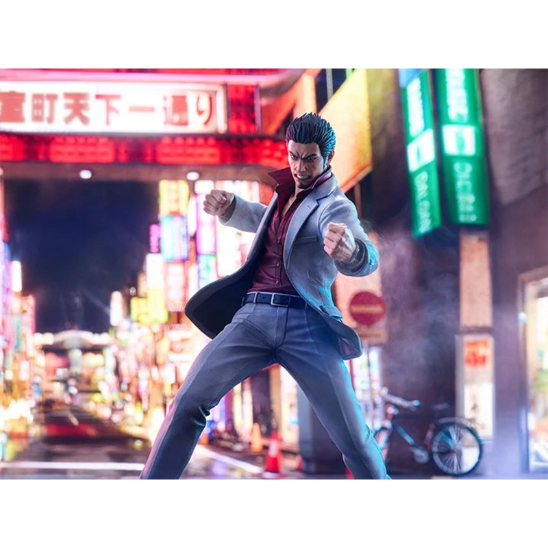 Yakuza Like a Dragon Kazuma Kiryu 1/6 Scale Figure