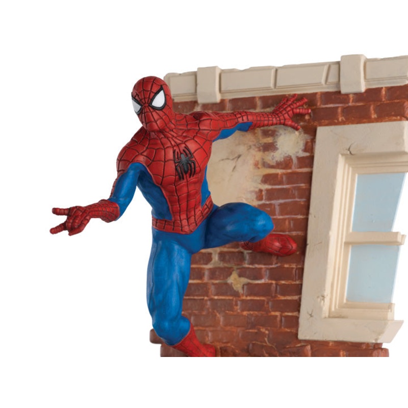 Marvel VS. Spider-Man 1:16 Scale Dynamic Statue