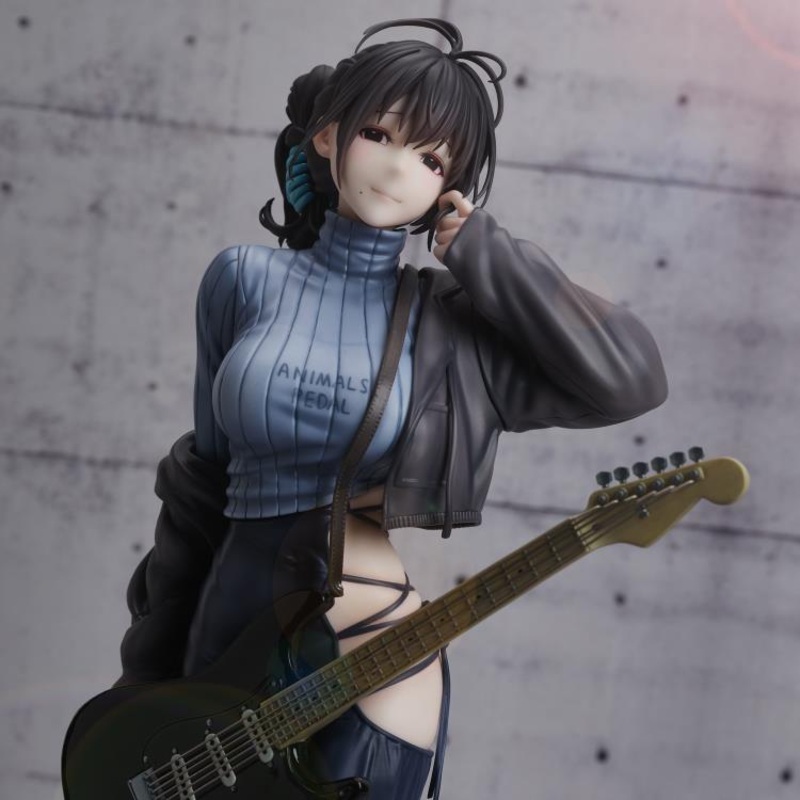 Union Creative hitomio Illustration Guitar MeiMei: Flower and Mirror (Backless Dress Ver.) 1/7 Scale Figure